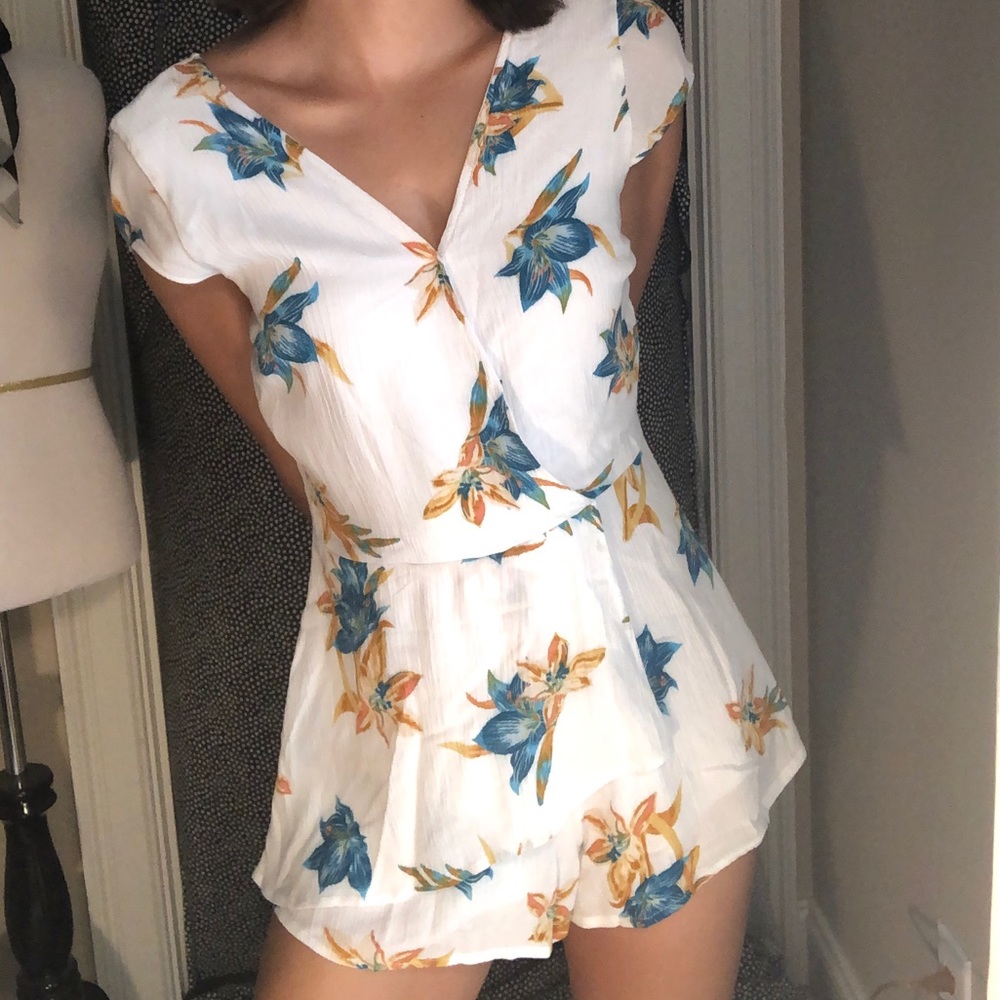Gorgeous white floral romper